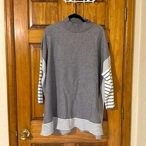 Chicwish pullover cape sweater in gray and white size L